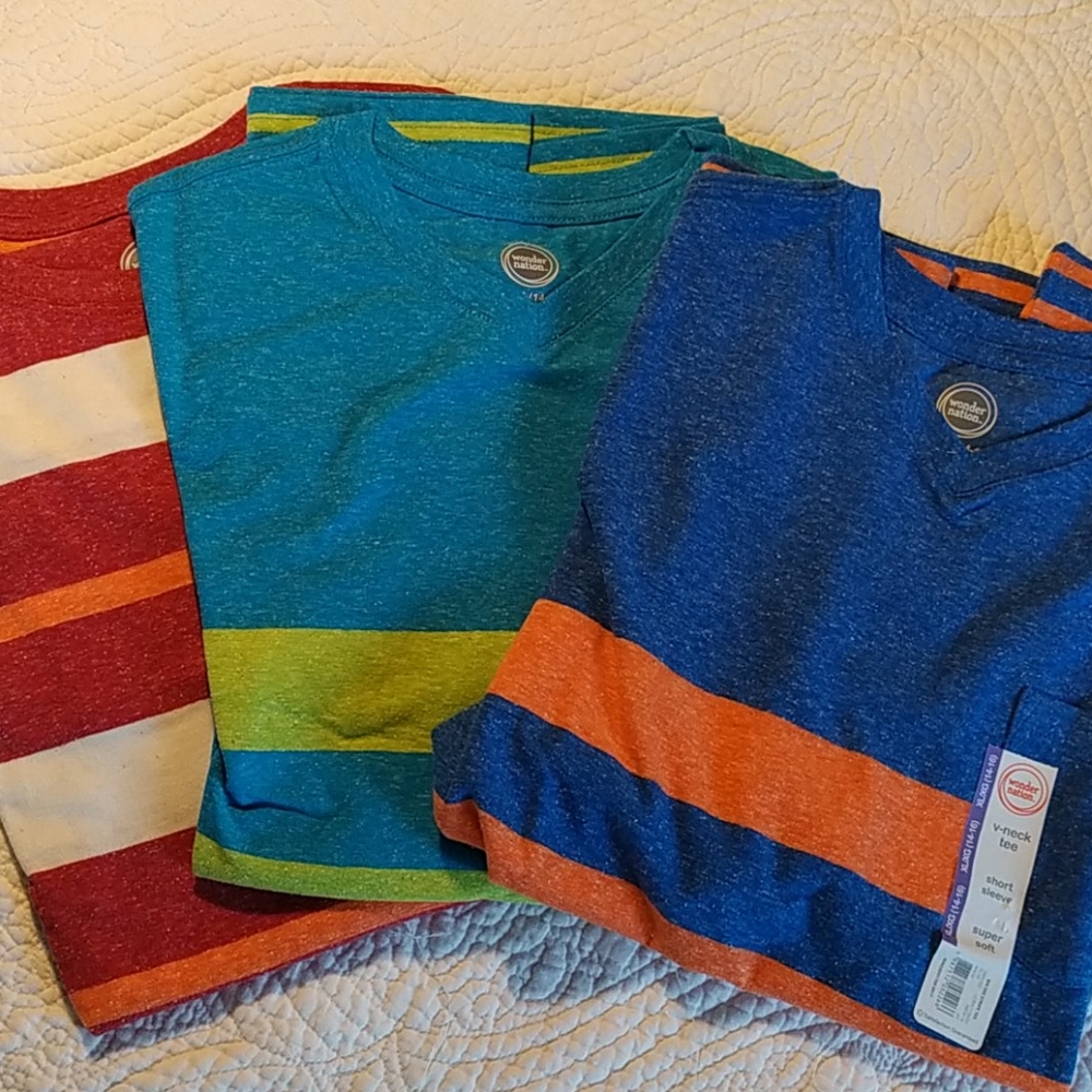 Bundle of 3 tee shirt size XL (14/16)